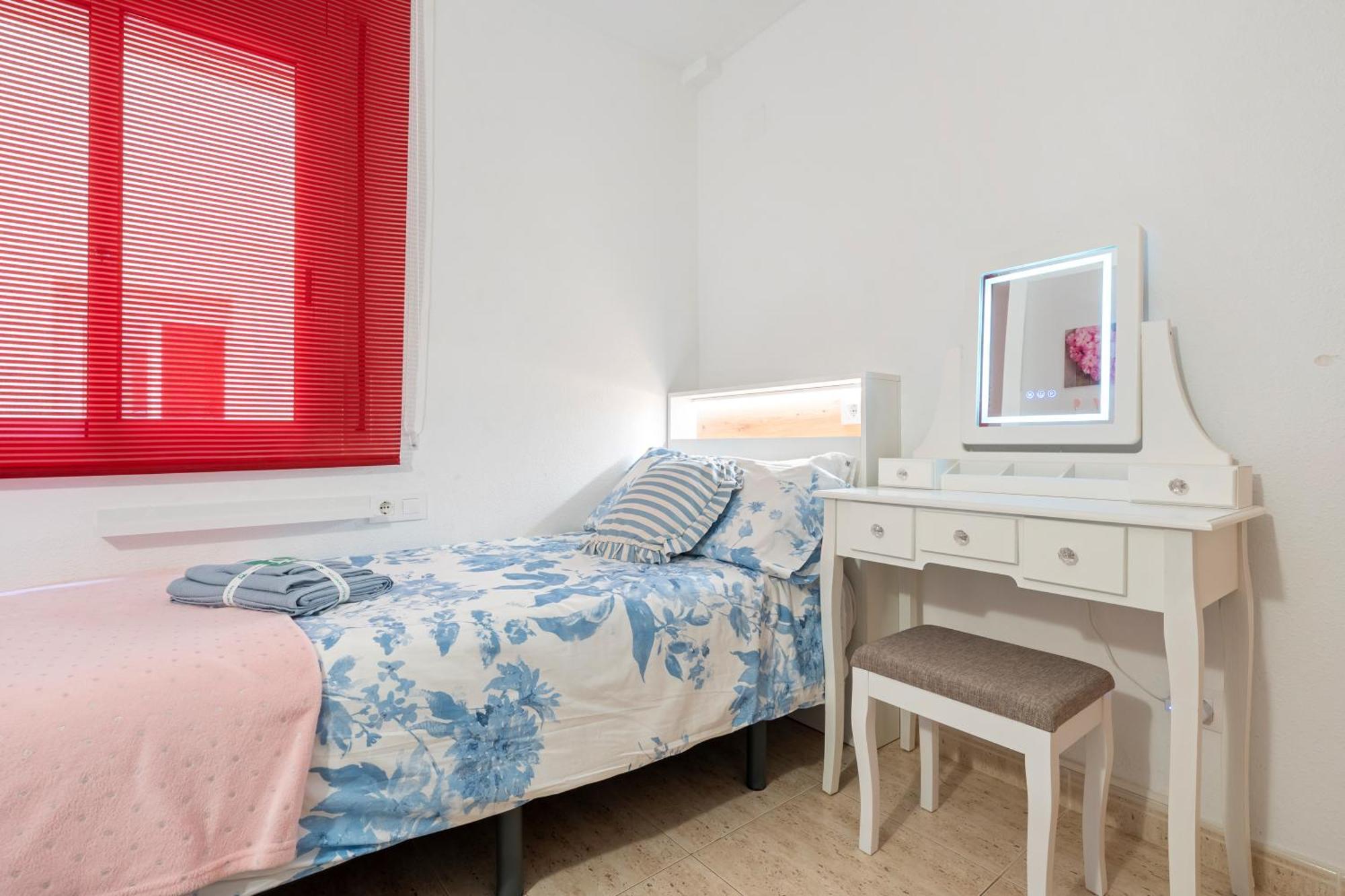 Apartamento Martin Y Rose En Салоу Екстериор снимка